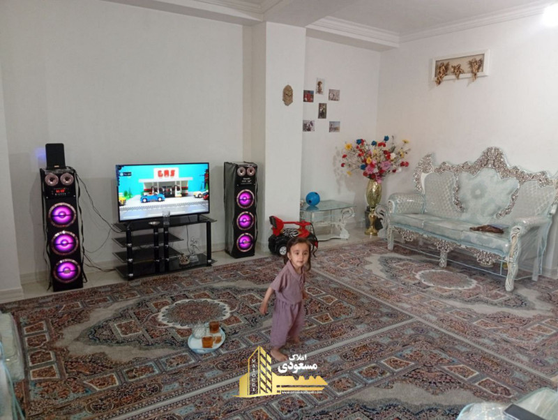 آپارتمان 80 متری دو خوابه در خیابان ولیعصر شهریار12830610042