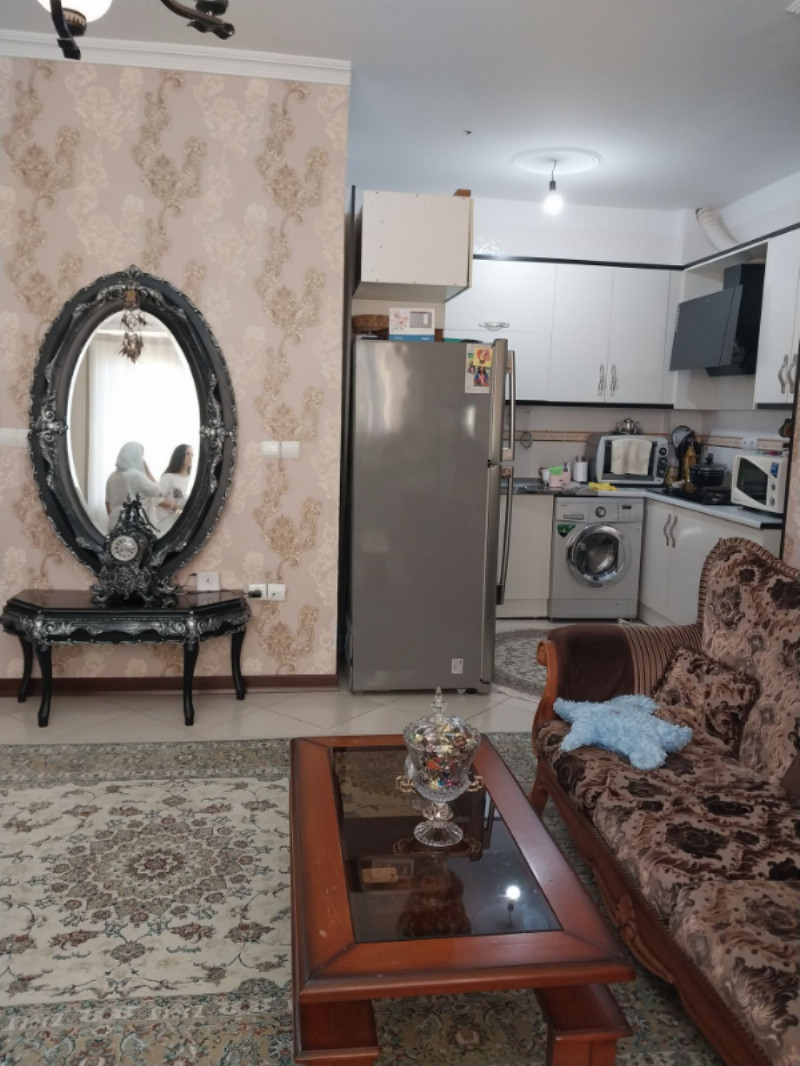 آپارتمان 75 متری دو خوابه در فاز 4 پرند1250541006