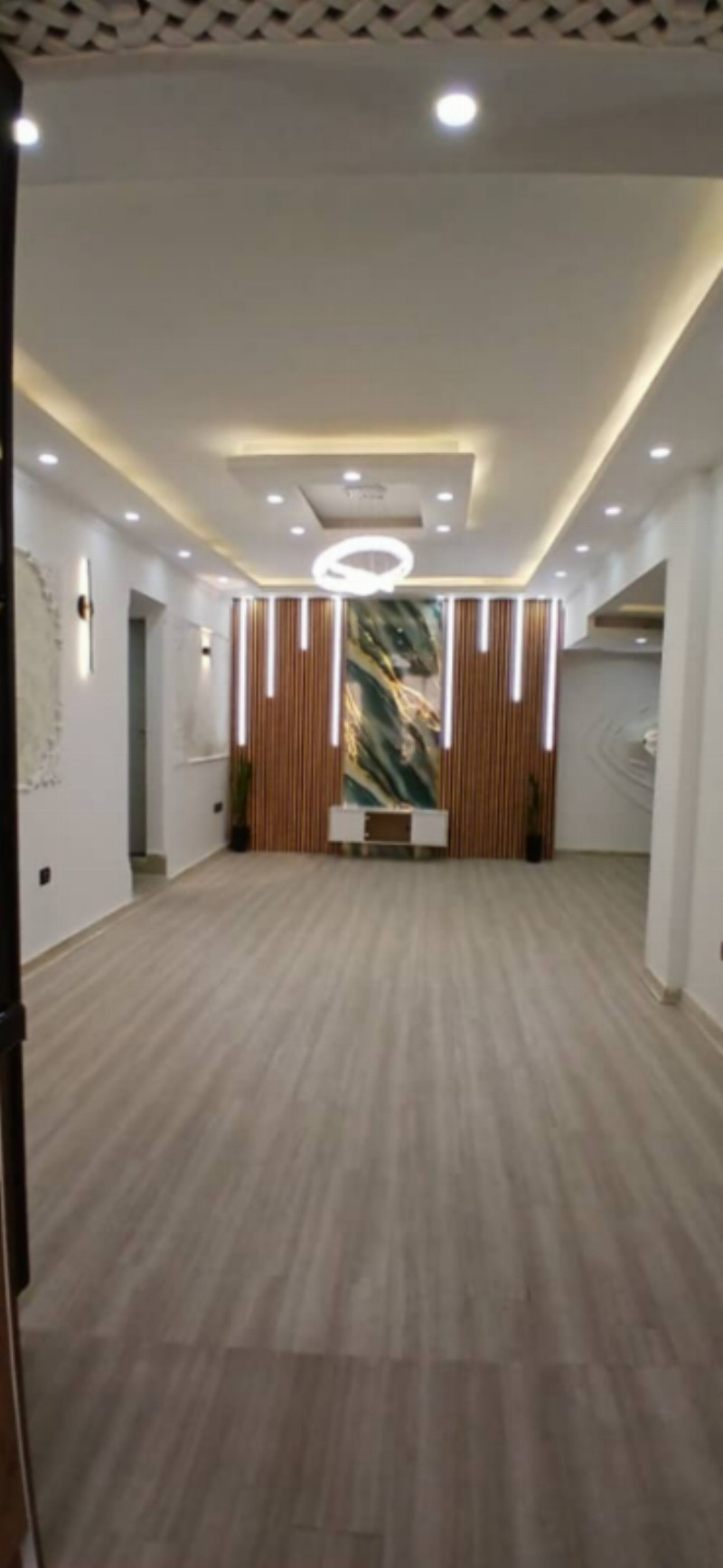آپارتمان 69 متری در اندیشه12846610478