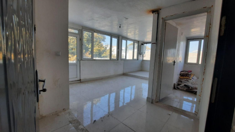 تجاری 200 متری پنج خوابه در خیابان بوعلی همدان12847210510