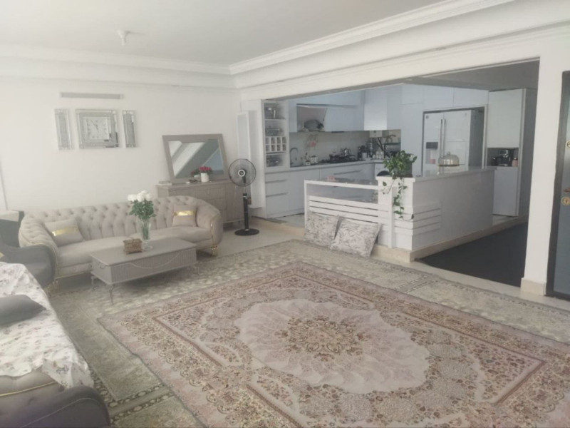 آپارتمان 100 متری دو خوابه در خیابان طالقانی سبزوار12860910861