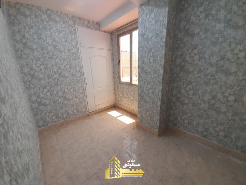 آپارتمان 85 متری دو خوابه در شهریار12980412381