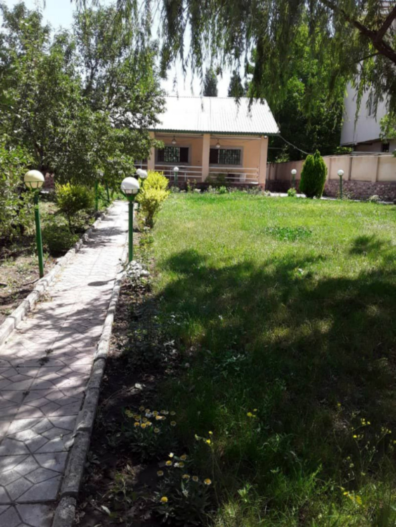 ویلا 170 متری سه خوابه در جزن طالقان12985112444