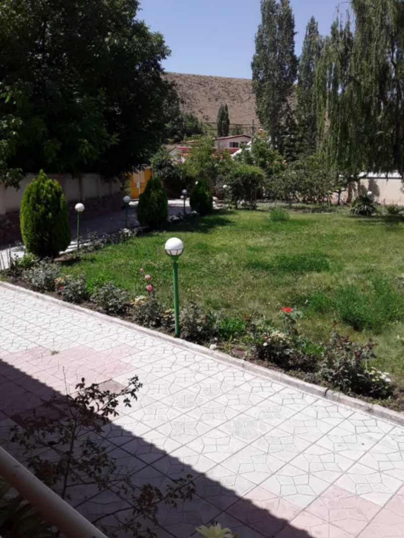 ویلا 170 متری سه خوابه در جزن طالقان12998412697