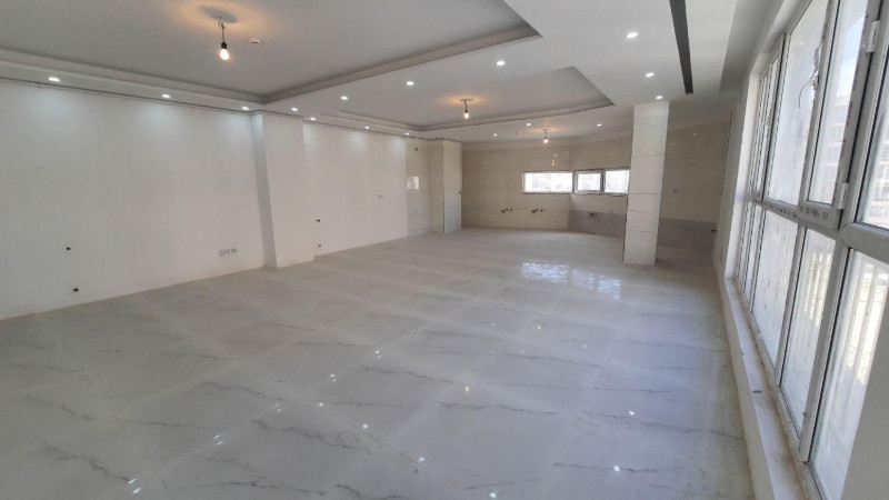 آپارتمان 125 متری دو خوابه در باغ ایرانی همدان1252491294