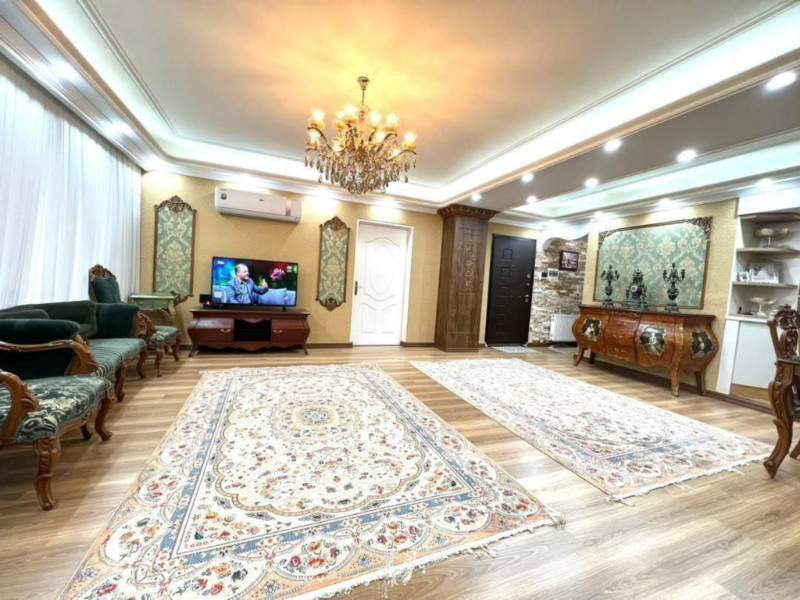 آپارتمان 104 متری دو خوابه در بلوار استانداری تبریز13103713822