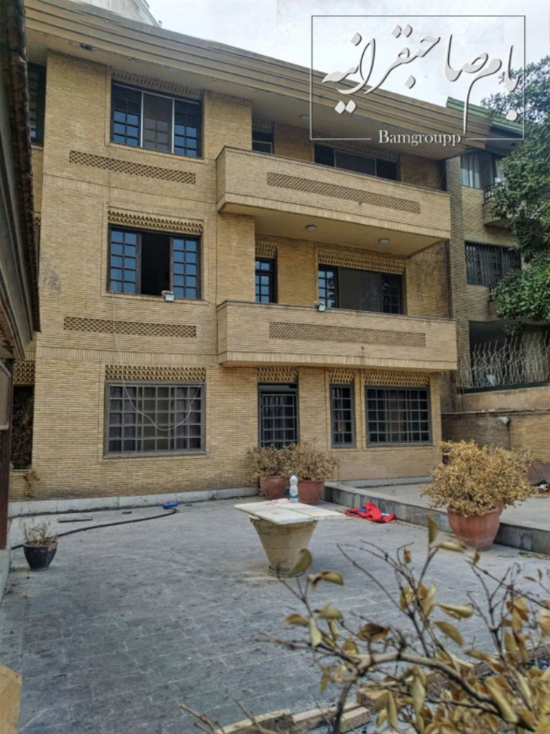ویلا 655 متری چهارخوابه در نیاوران تهران13134714149