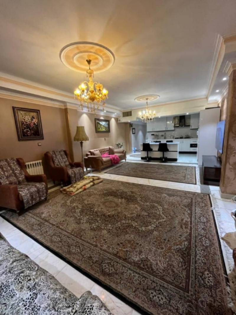 آپارتمان 105 متری سه خوابه در فرمانیه غربی تهران13169214436