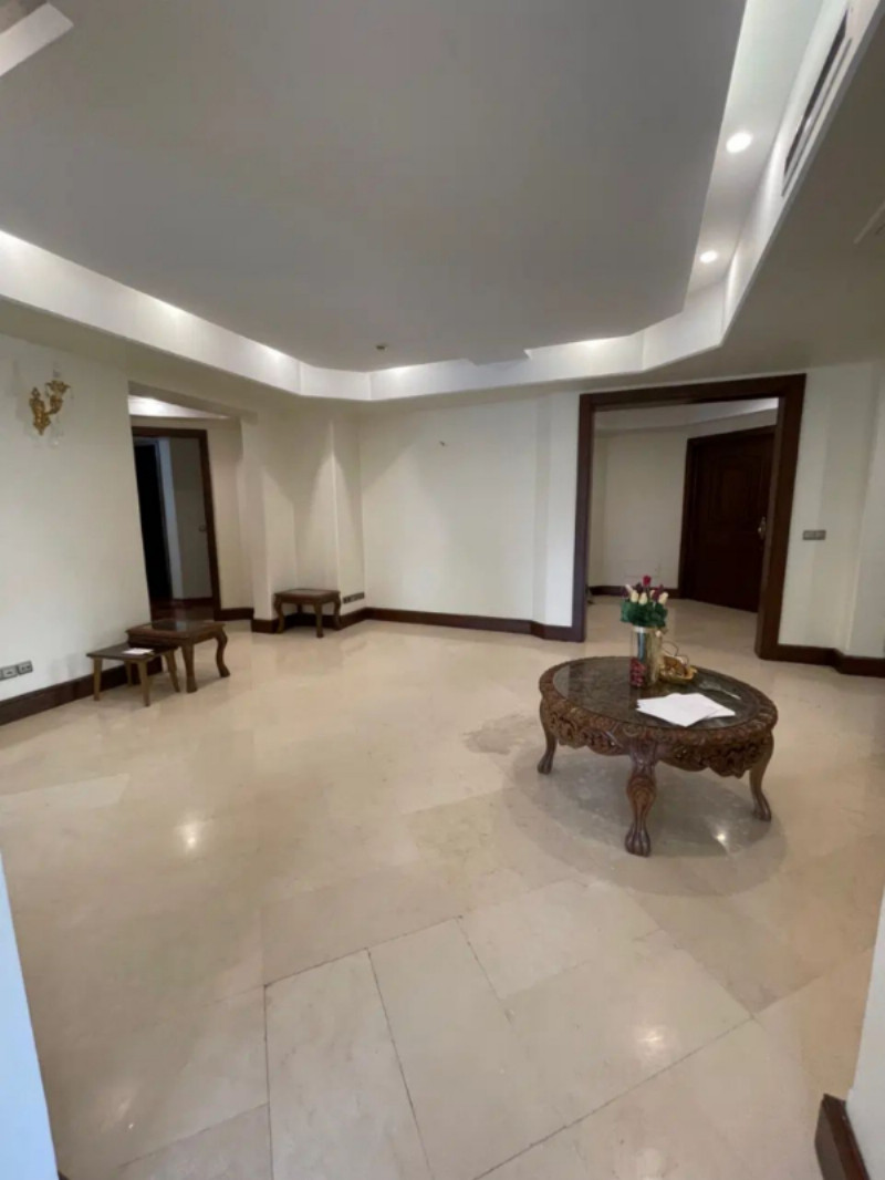 آپارتمان 300 متری چهارخوابه در فرشته تهران13172214454