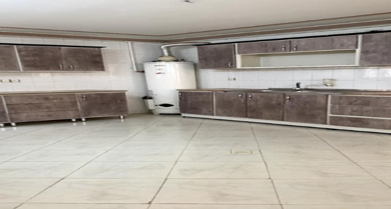 خانه 170 متری دو خوابه در خیابان صحرا یزد13186014609
