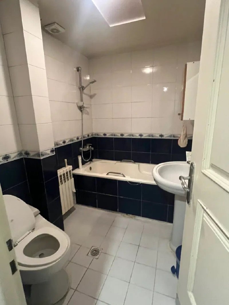 خانه 173 متری سه خوابه در کامرانیه جنوبی تهران13199614846