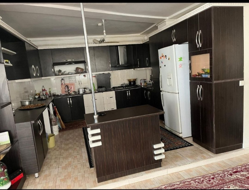 آپارتمان 150 متری سه خوابه در خیابان سعدی ملایر1256261515