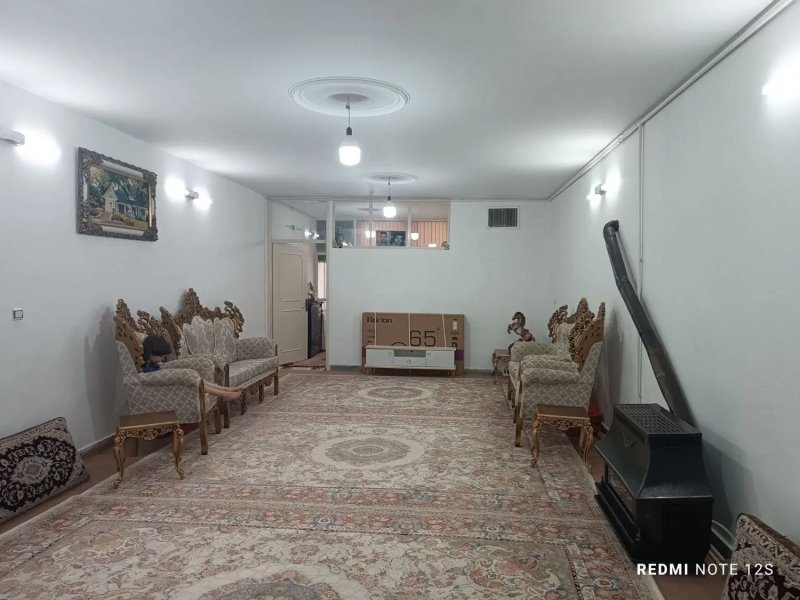 آپارتمان 100 متری یک خوابه در خیابان آیت الله سعیدی اراک