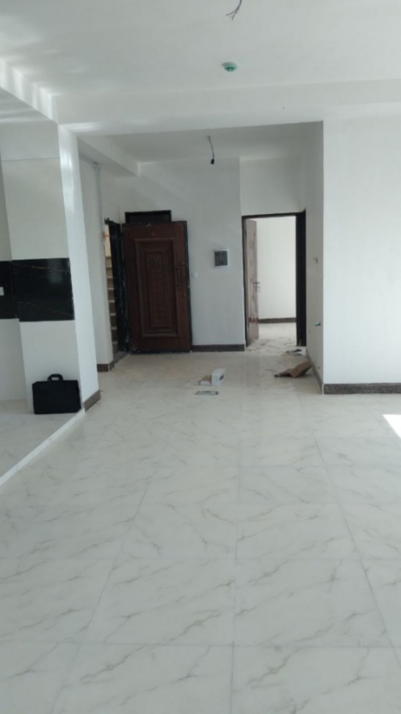 آپارتمان 114 متری دو خوابه در ملایر1256331532