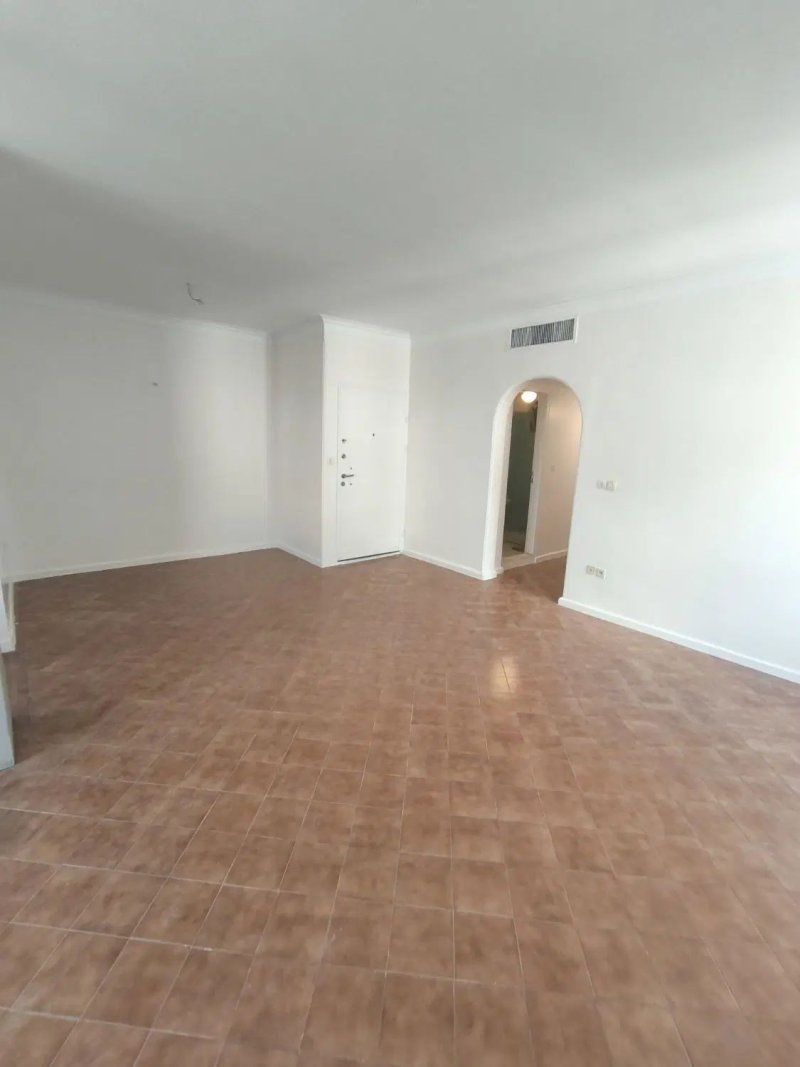 خانه 105 متری دو خوابه در سهروردی شمالی تهران13243715392