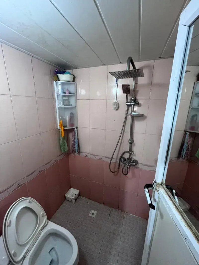 آپارتمان 102 متری دو خوابه در کوی بهاران گرگان13304716455