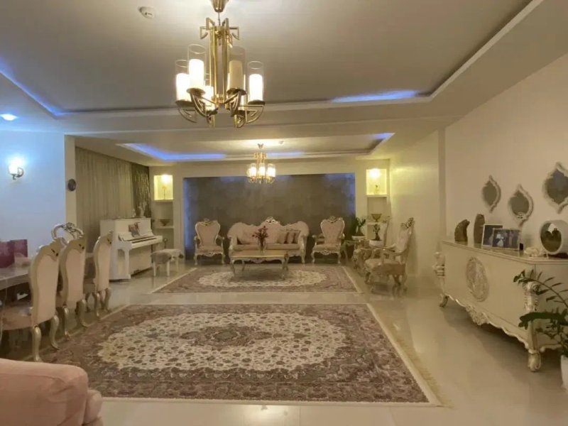 آپارتمان 200 متری سه خوابه در الهیه مشهد13320116684
