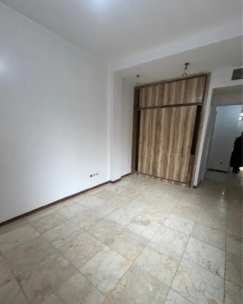 آپارتمان 105 متری دو خوابه در تهران نو تهران13322716764