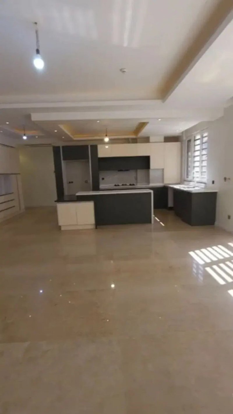 خانه 150 متری سه خوابه در سعادت آباد تهران