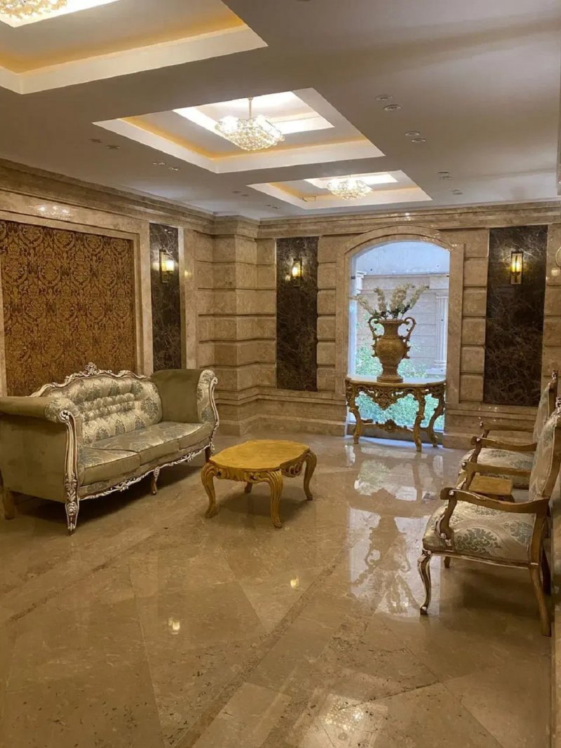 آپارتمان 200 متری سه خوابه در میدان کاج تهران13333317094