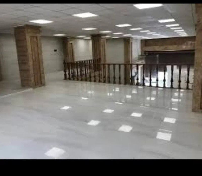 تجاری 200 متری در بلوار سعادت آباد تهران