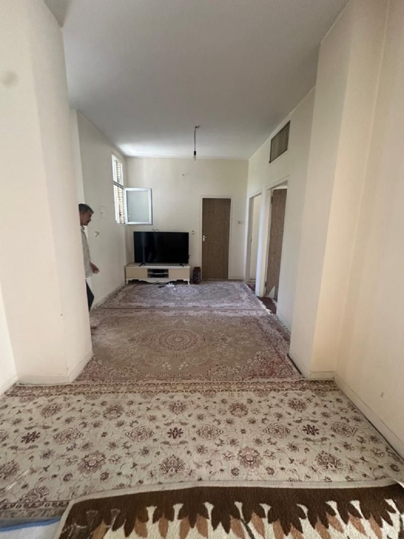خانه 140 متری دو خوابه در فاز ۱ بهارستان13353017439