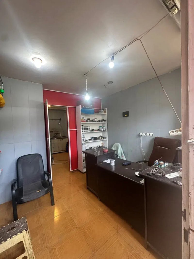 تجاری 19 متری در ایثار بهارستان13353117443