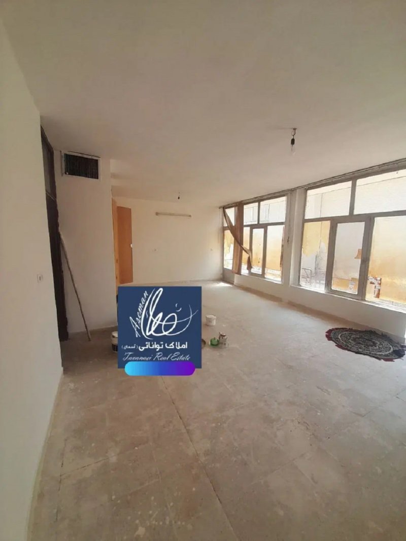 خانه 90 متری یک خوابه در فاز ۱ بهارستان13354517470