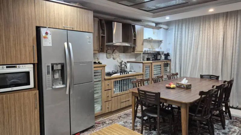 آپارتمان 100 متری دو خوابه در میدان لوزی تهران13359117571
