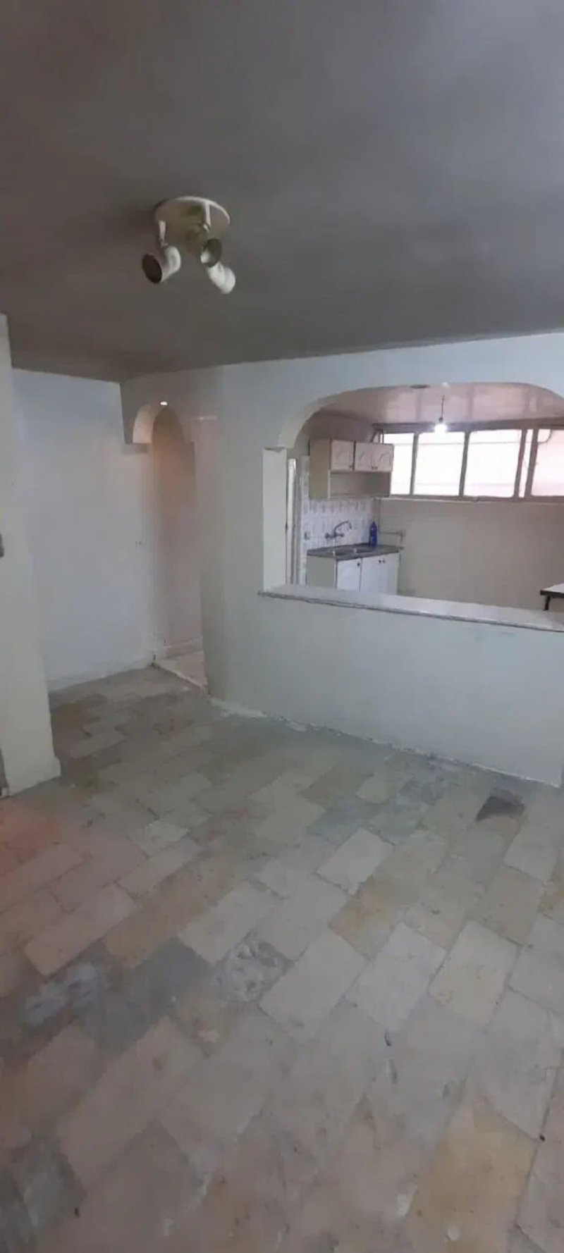 آپارتمان 70 متری دو خوابه در حشمتیه تهران13370917872
