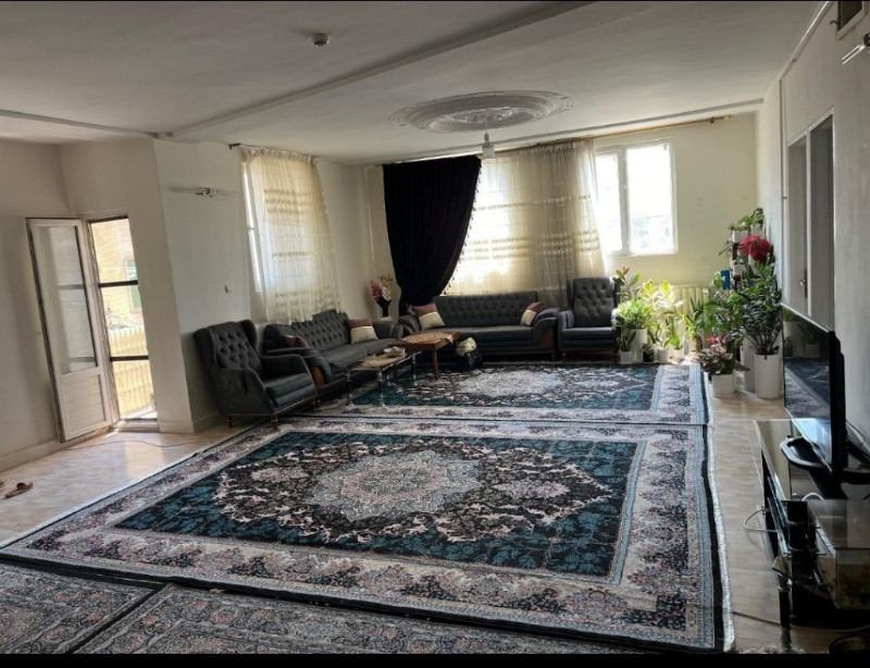 آپارتمان 150 متری سه خوابه در خیابان سعدی ملایر1257341788