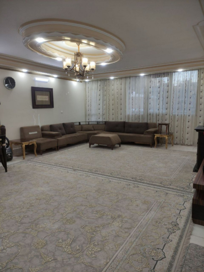 آپارتمان 110 متری دو خوابه در خیابان باباطاهر ملایر1257351791
