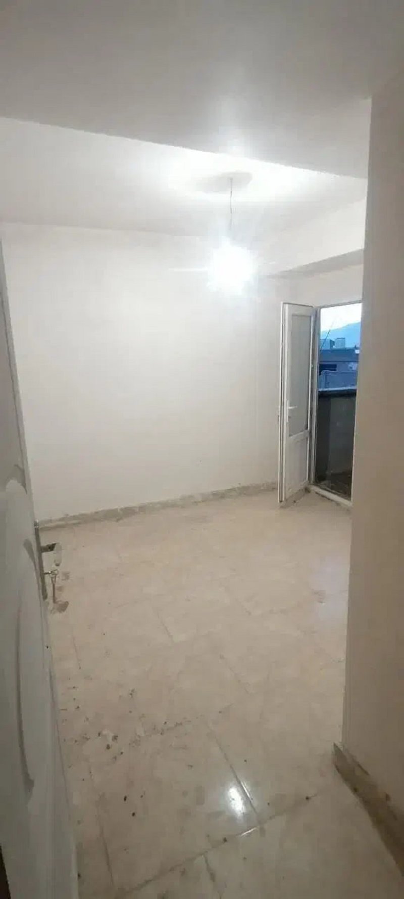 آپارتمان 82 متری دو خوابه در کوی تعاون نهاوند13372217917