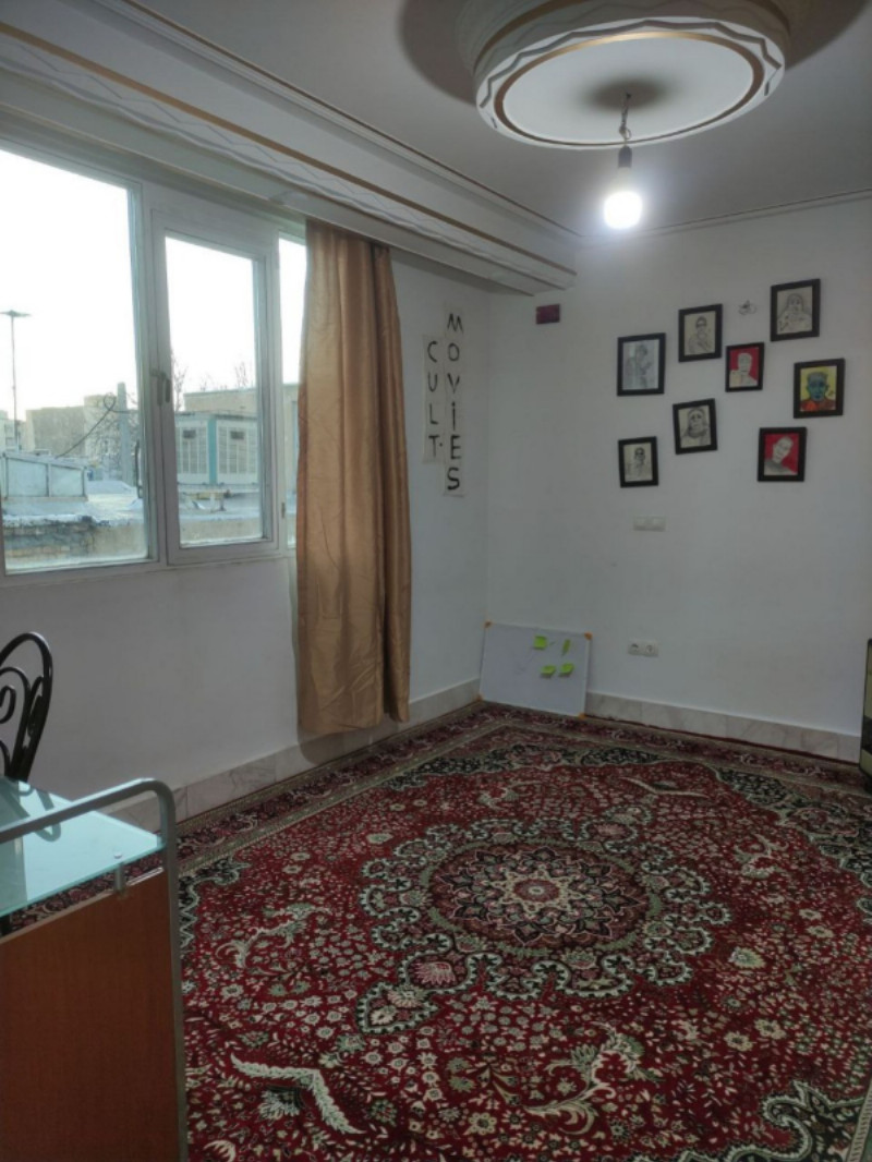آپارتمان 110 متری دو خوابه در خیابان باباطاهر ملایر1257351793