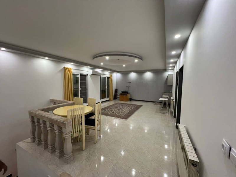 ویلا 200 متری سه خوابه در چمستان13381618093