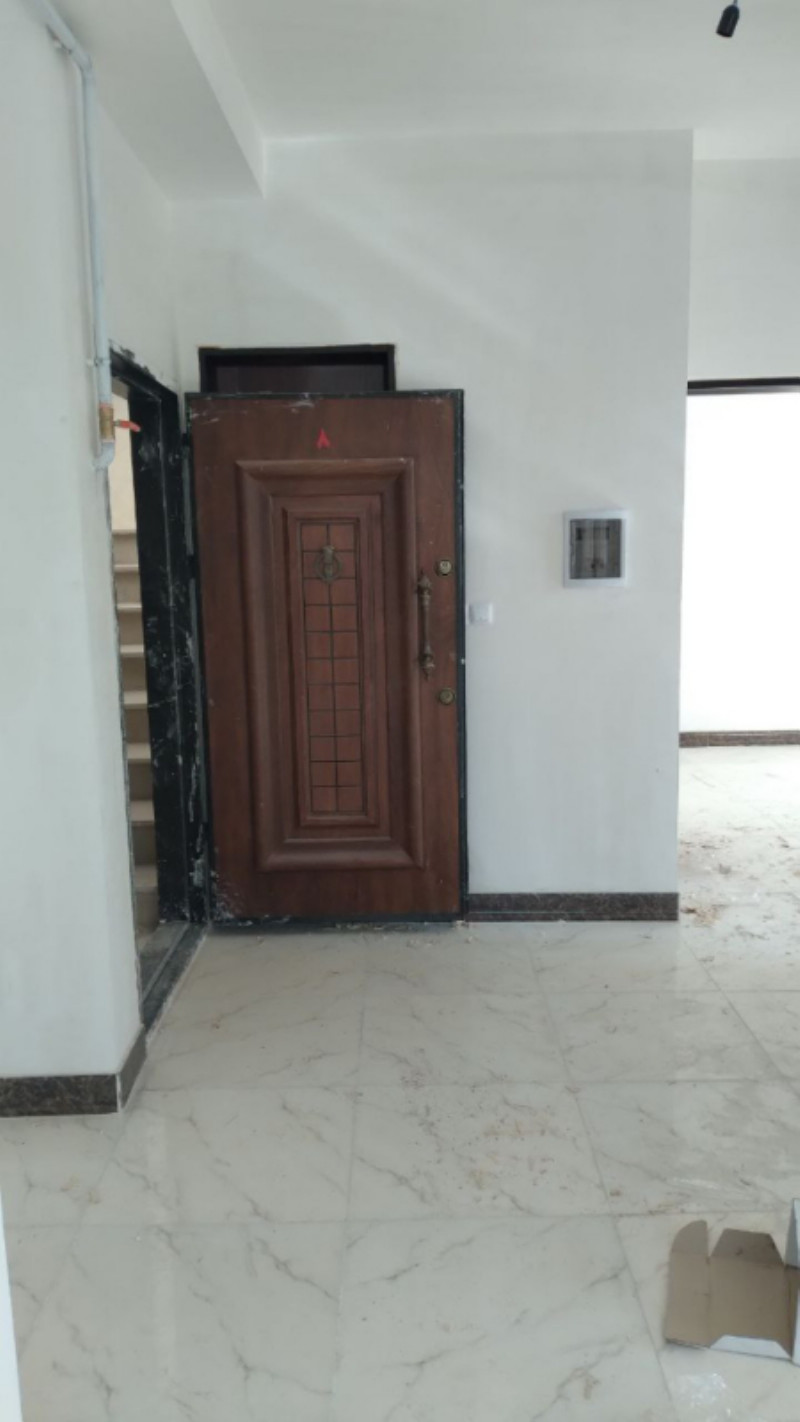 آپارتمان 114 متری دو خوابه در ملایر1257401813