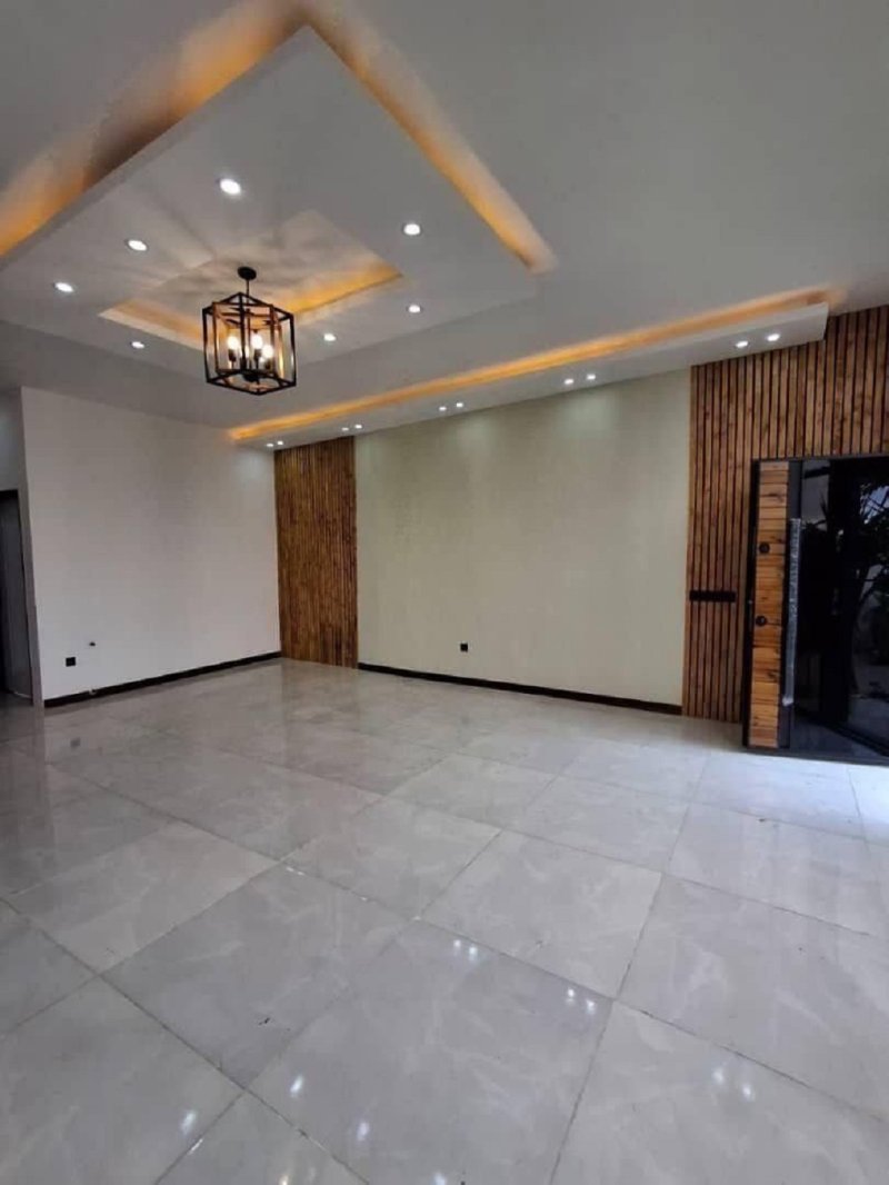 ویلا 160 متری دو خوابه در چمخاله لنگرود13384318155