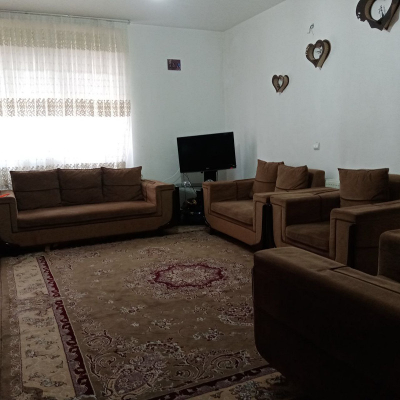 آپارتمان 82 متری دو خوابه در فرهنگیان ملایر1257411820
