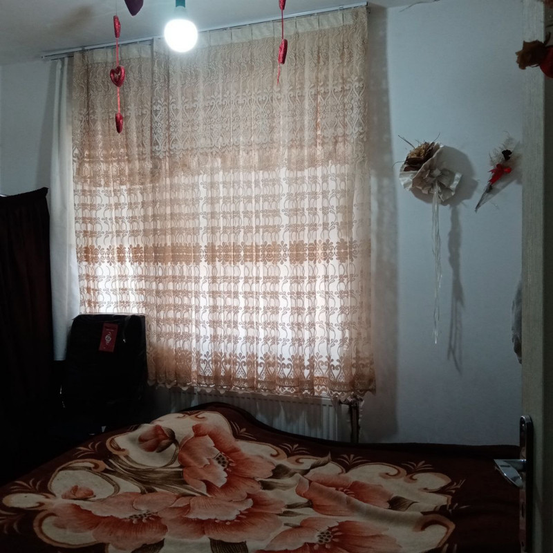 آپارتمان 82 متری دو خوابه در فرهنگیان ملایر1257411822