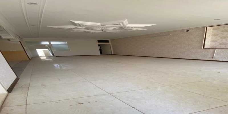 خانه 210 متری دو خوابه در میدان خاتمی یزد13453019299