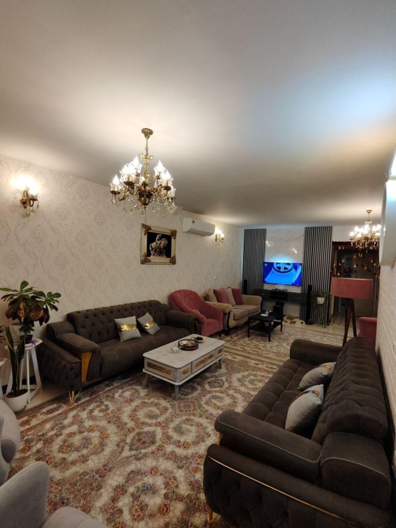 آپارتمان 90 متری دو خوابه در گلبهار13454719337