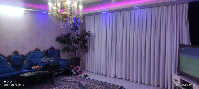 آپارتمان 110 متری دو خوابه در خیابان جمهوری گلبهار