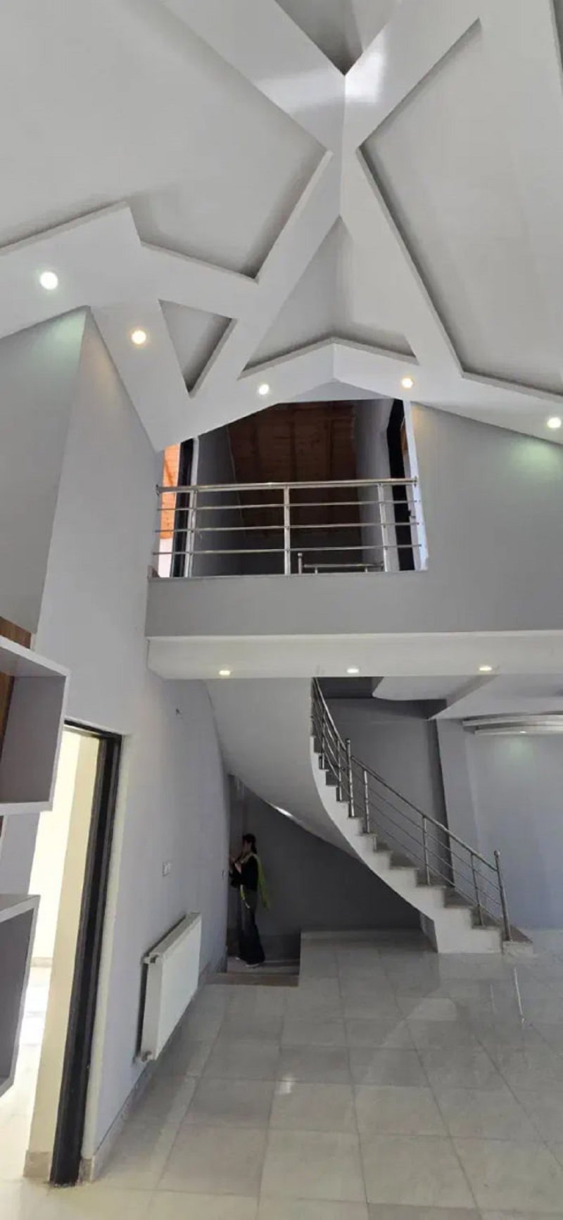 ویلا 300 متری سه خوابه در زیباکنار13484419775