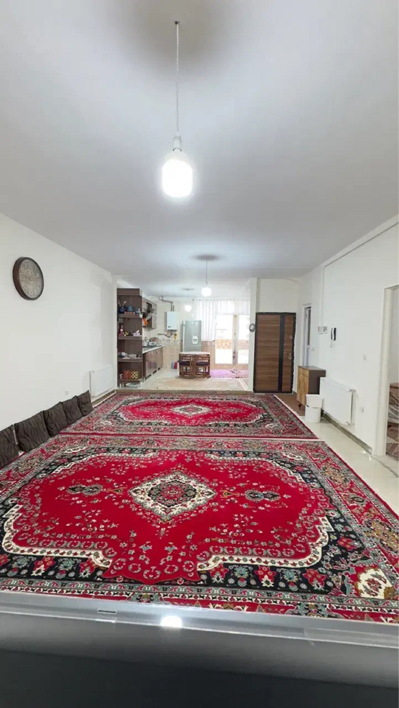 آپارتمان 180 متری دو خوابه در شهرک شهرداری کرمانشاه13506720150