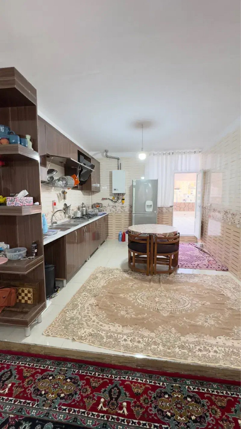 آپارتمان 180 متری دو خوابه در شهرک شهرداری کرمانشاه13506720152
