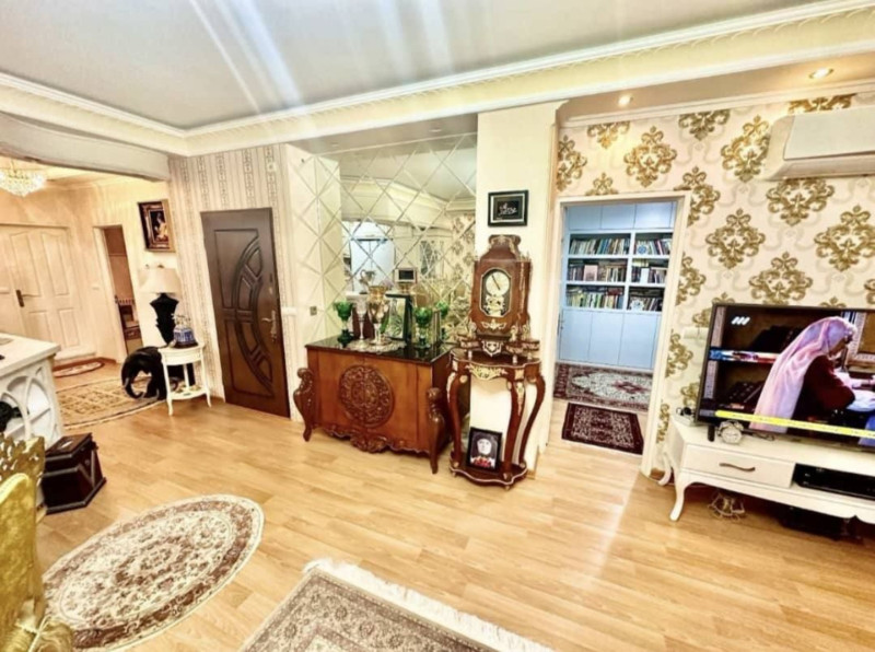 آپارتمان 120 متری دو خوابه در باغمیشه تبریز1258282019