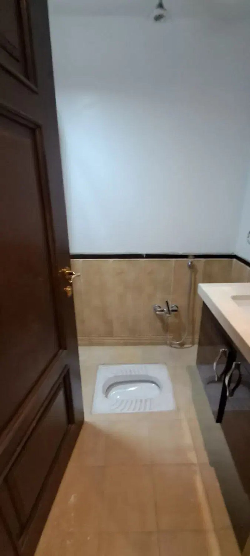 آپارتمان 120 متری دو خوابه در چیذر تهران13511620276