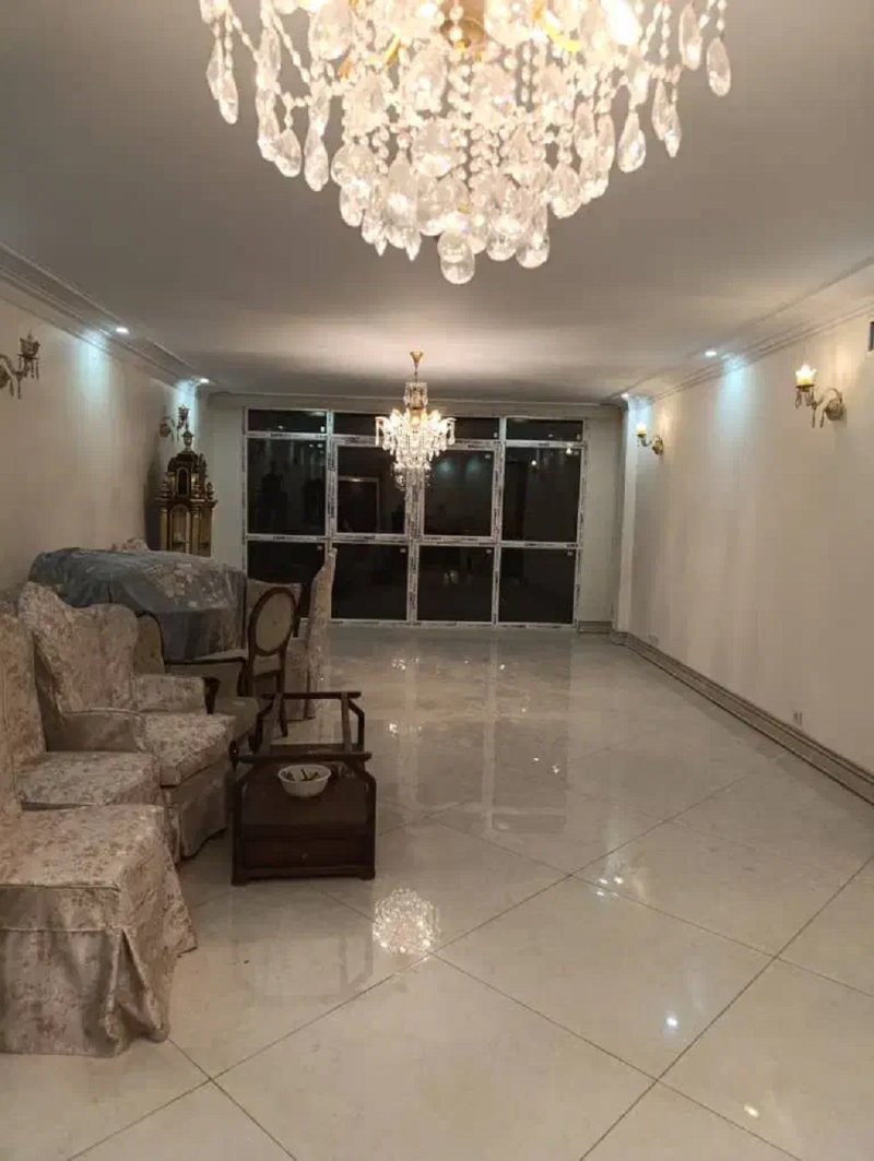 آپارتمان 200 متری سه خوابه در گلشهر تهران13522520406
