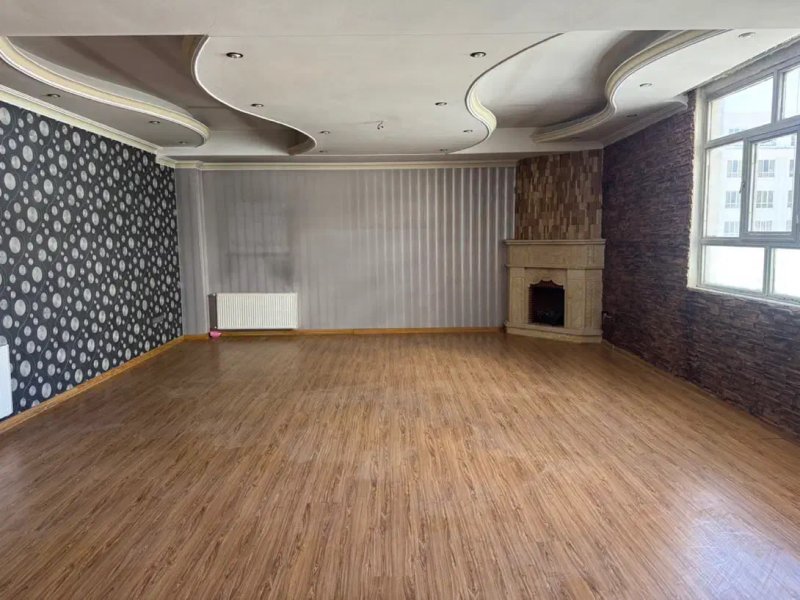 آپارتمان 140 متری سه خوابه در میدان گلستان کرج
