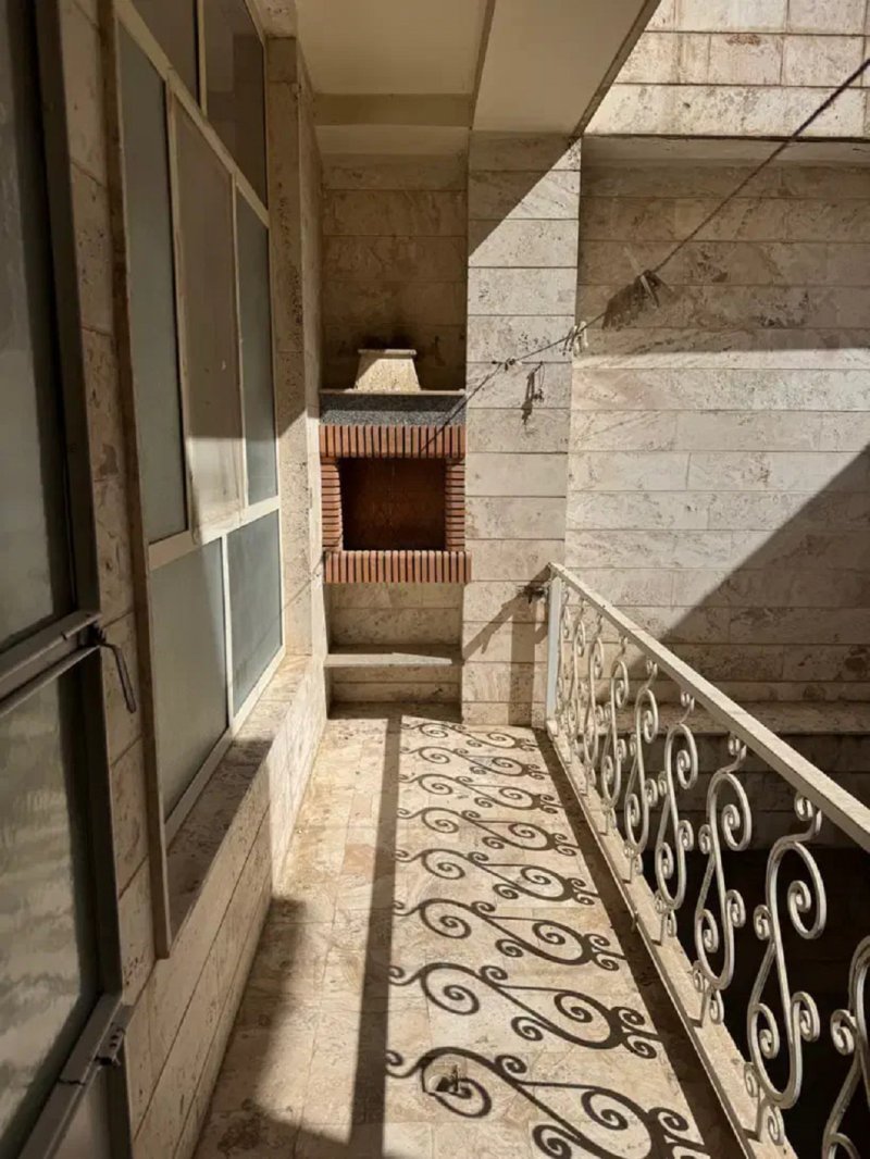 آپارتمان 140 متری سه خوابه در میدان گلستان کرج13531620635